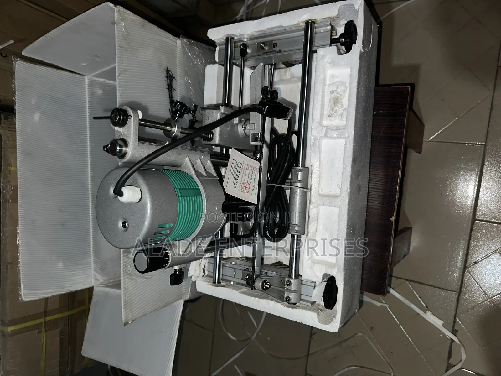 1100w Qd18 Portable Wood Door Lock Hole Slotting Machine 