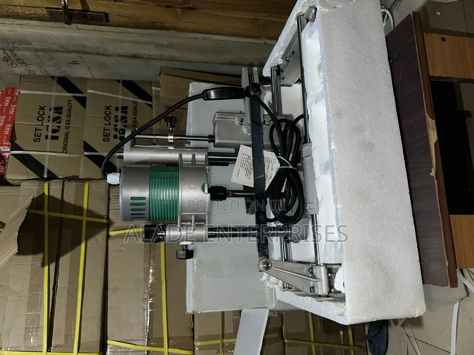 1100w Qd18 Portable Wood Door Lock Hole Slotting Machine 