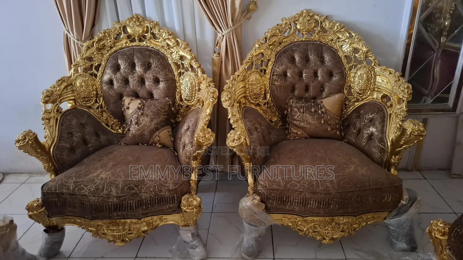 Luxurious Golden Royal Sofa Chairs, 8 Seaters.
