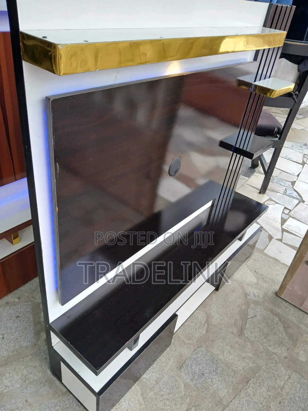 White and Gold Top Tv Console