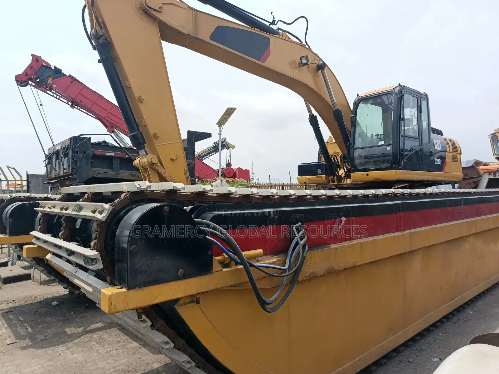 Foreign Used Cat Swamp Buggies for Sale