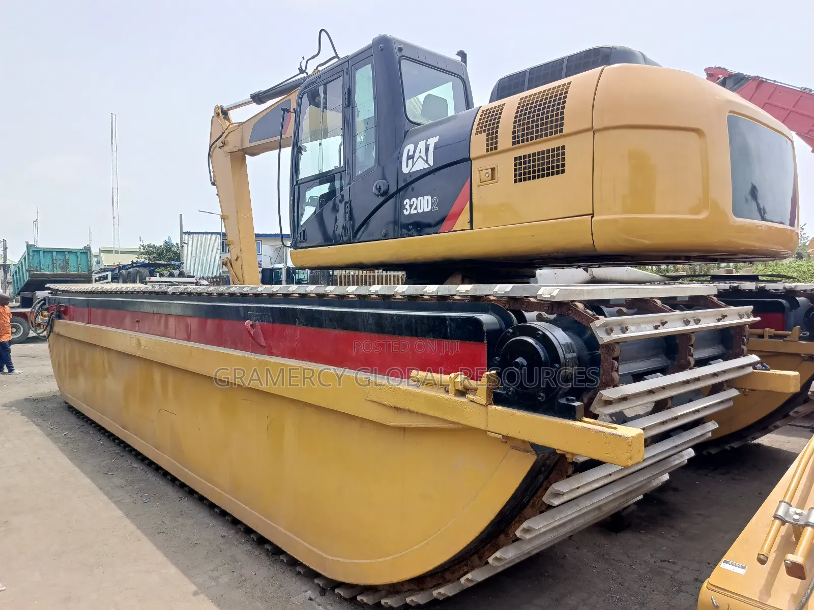 Foreign Used Cat Swamp Buggies for Sale