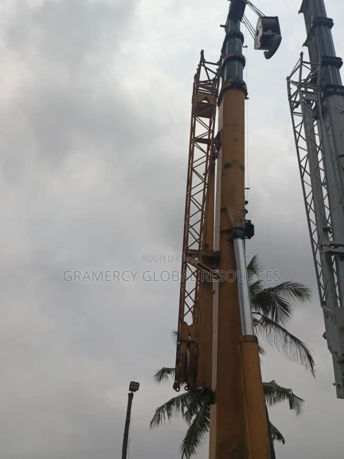 Fairly Used XCMG Motor Mobile Crane 70 Tons
