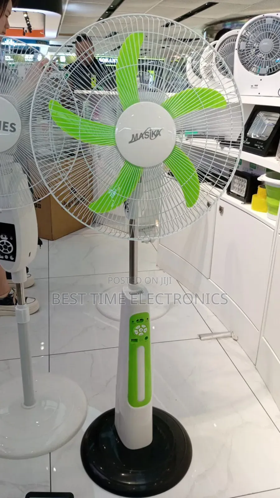 Masika 18" Solar Rechargeable Standing Fan With Bulbs