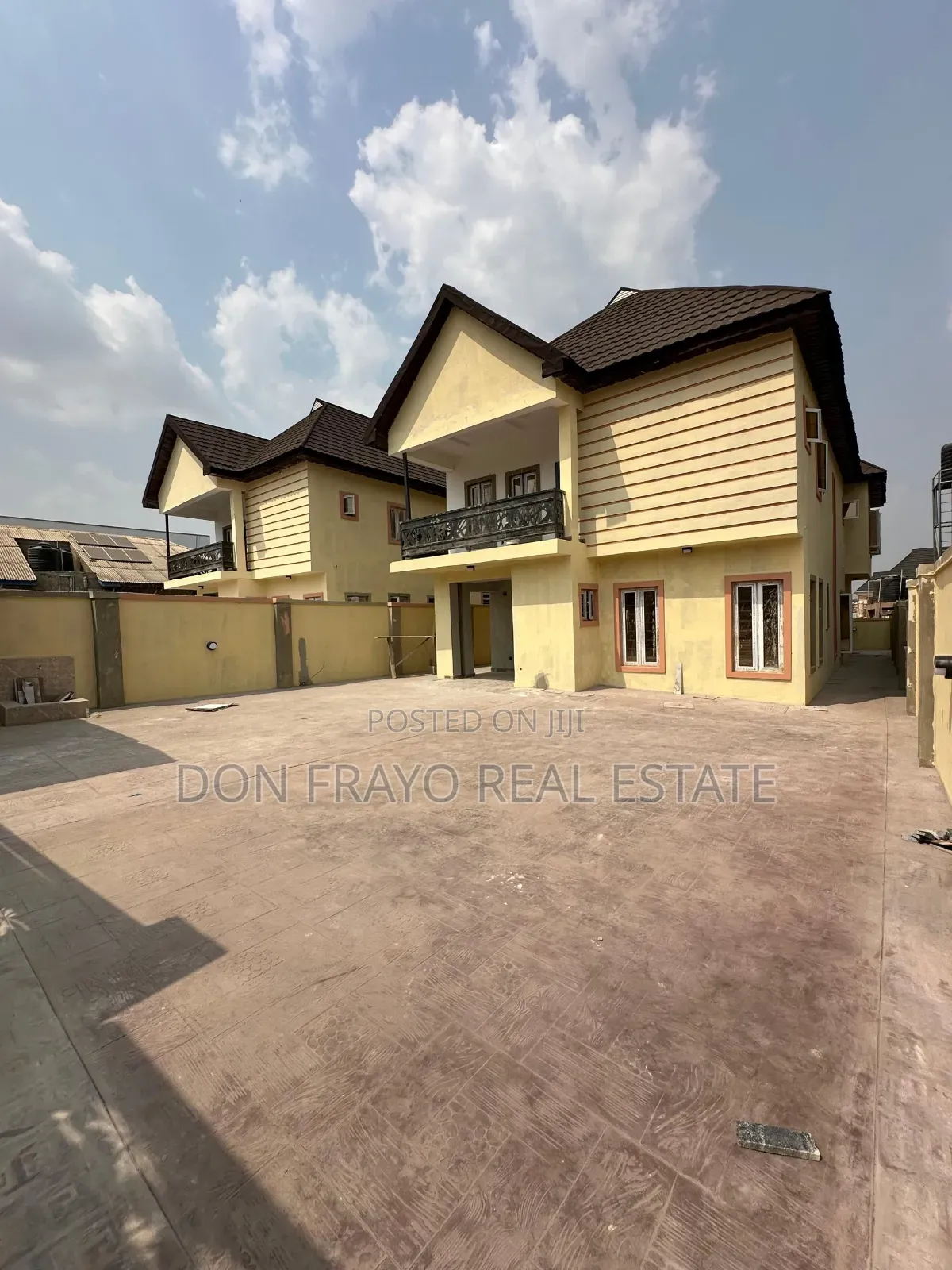 6bdrm Duplex in Akala Way, Akobo for sale