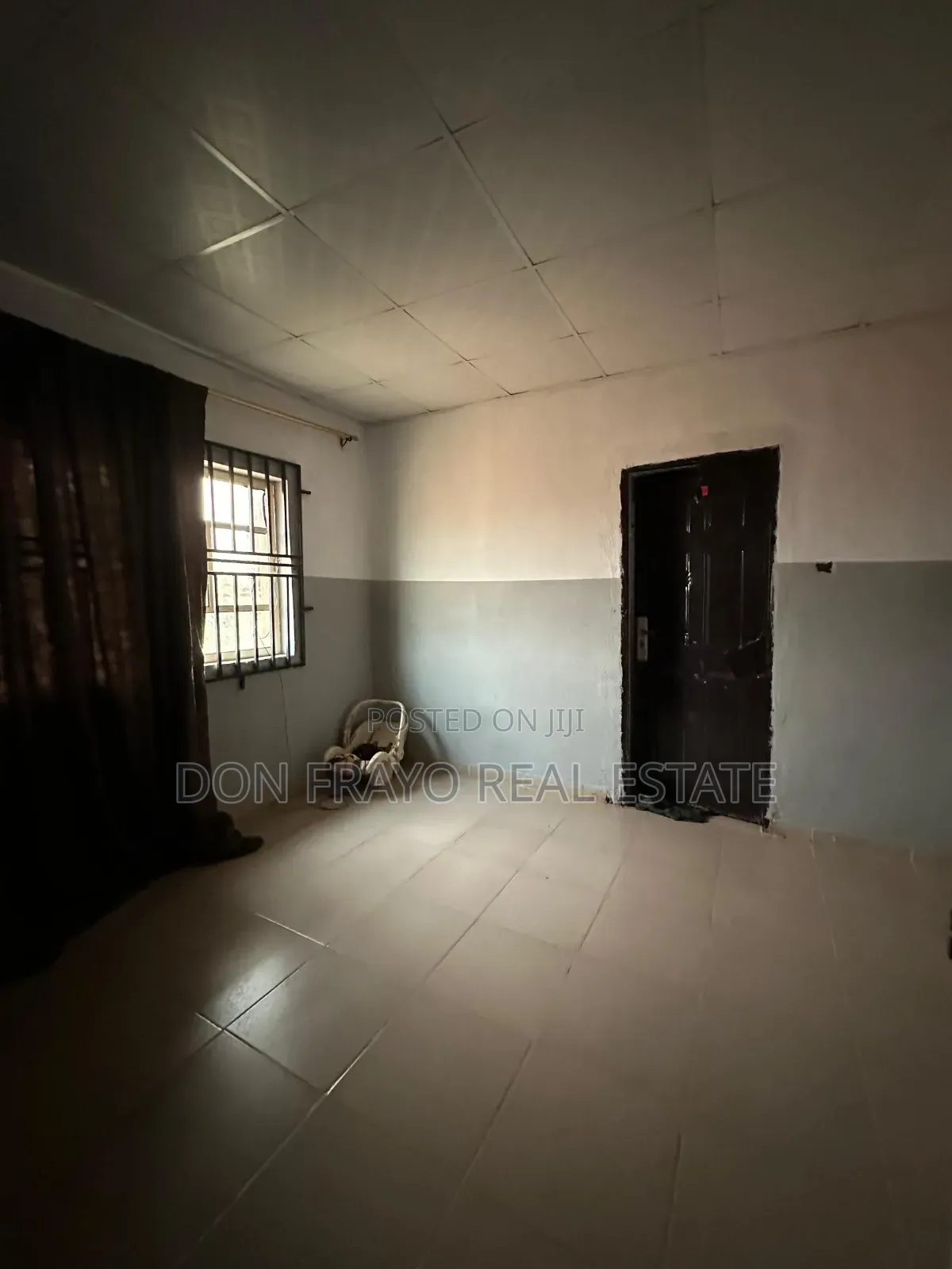 4bdrm Bungalow in Balogun / Laniba, Ajibode for sale