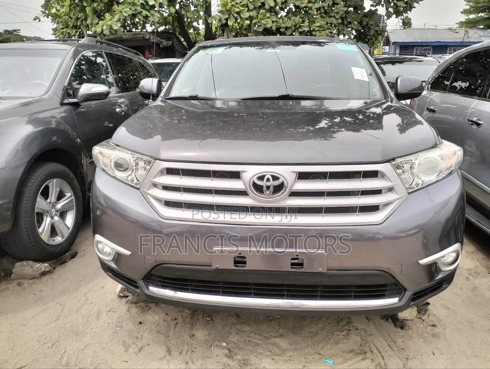 Toyota Highlander 3.5L 4WD 2013 Gray