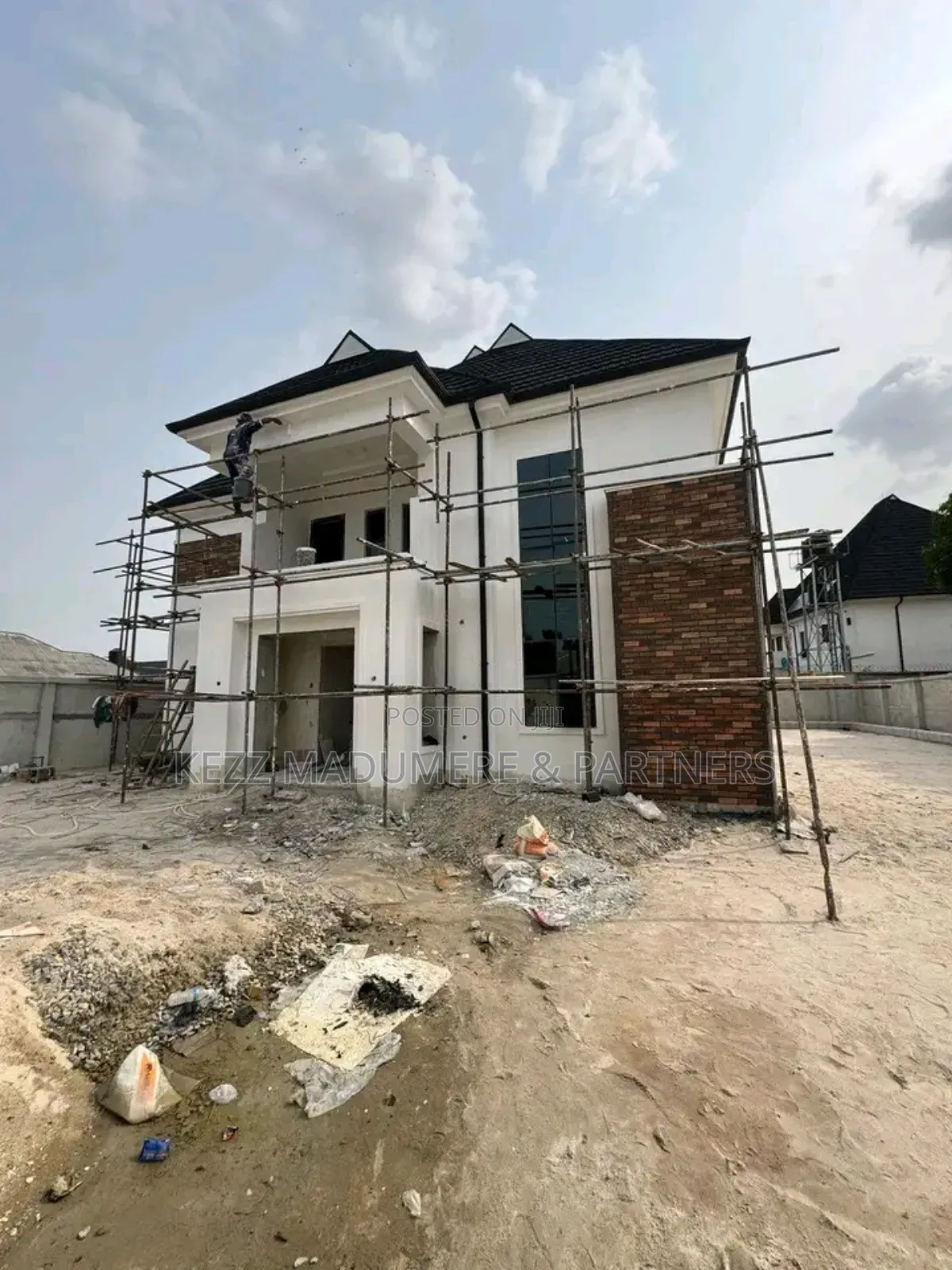 7bdrm Duplex in Eliozu , Port for sale