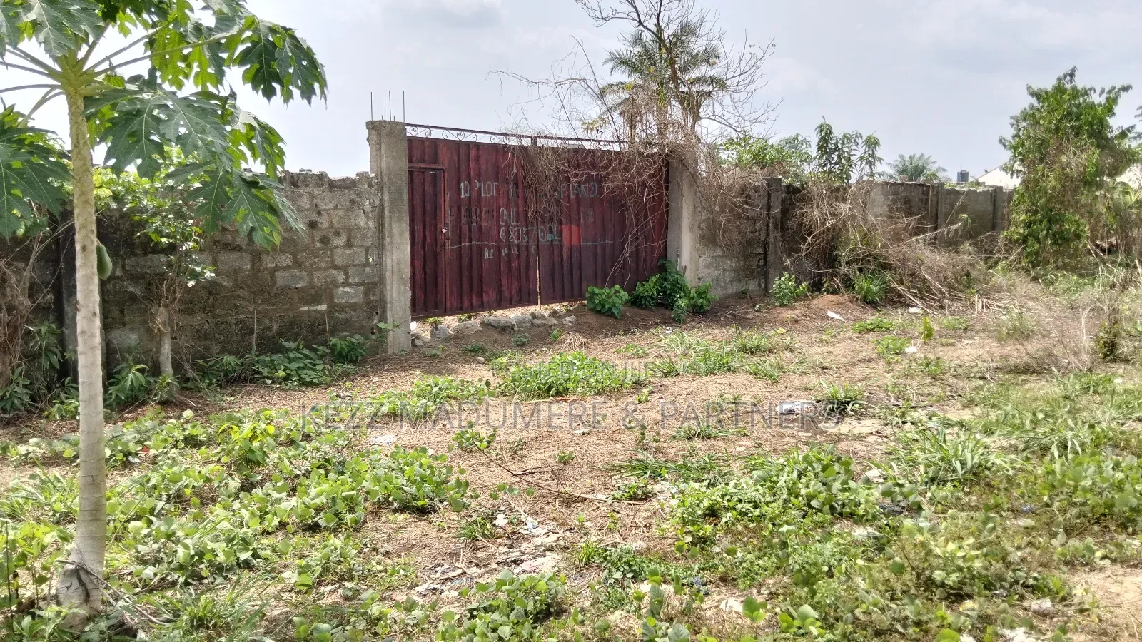 For Sale : 10 Fenced Plots at Omagwa Aluu Junction,