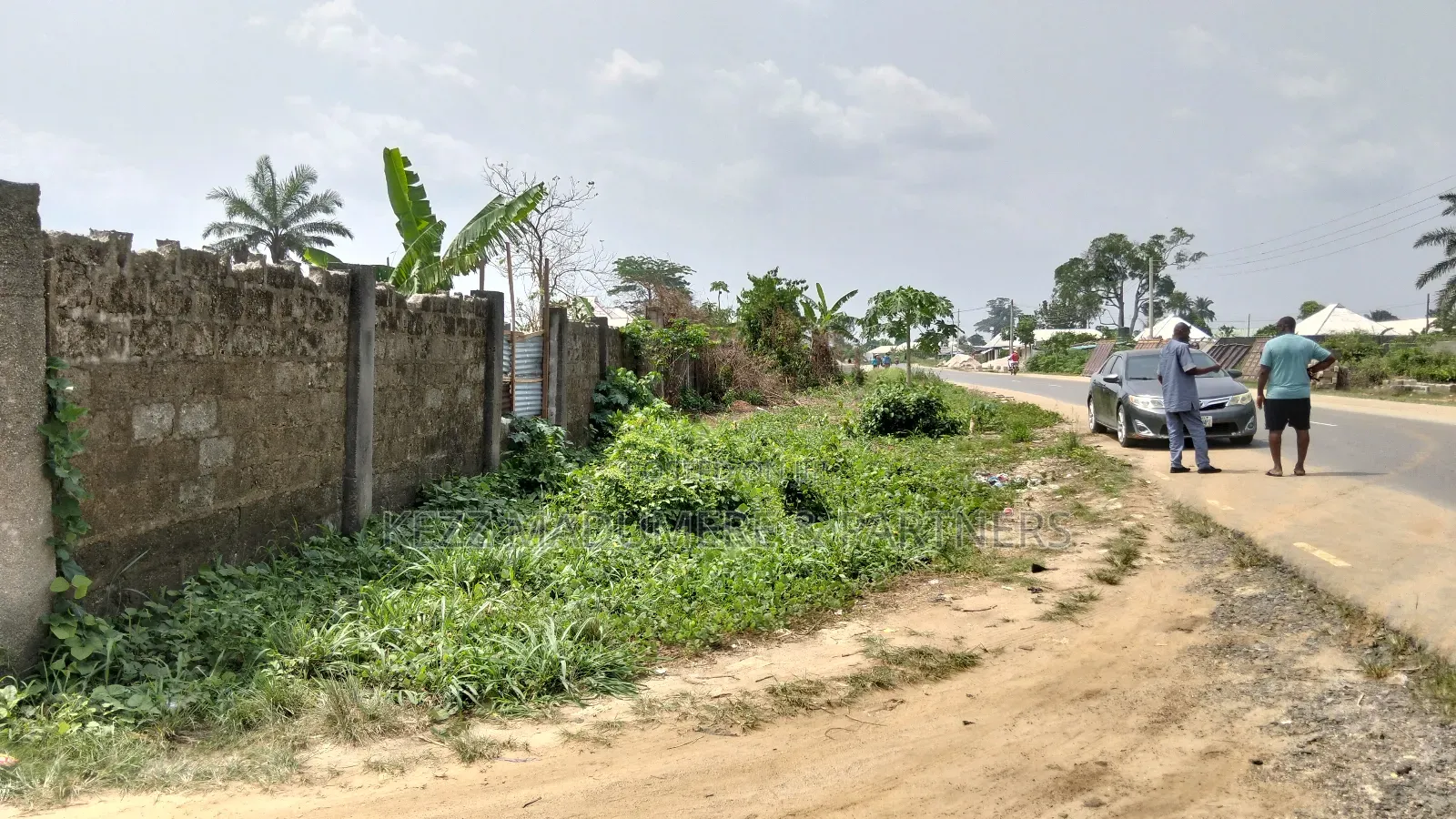 For Sale : 10 Fenced Plots at Omagwa Aluu Junction,