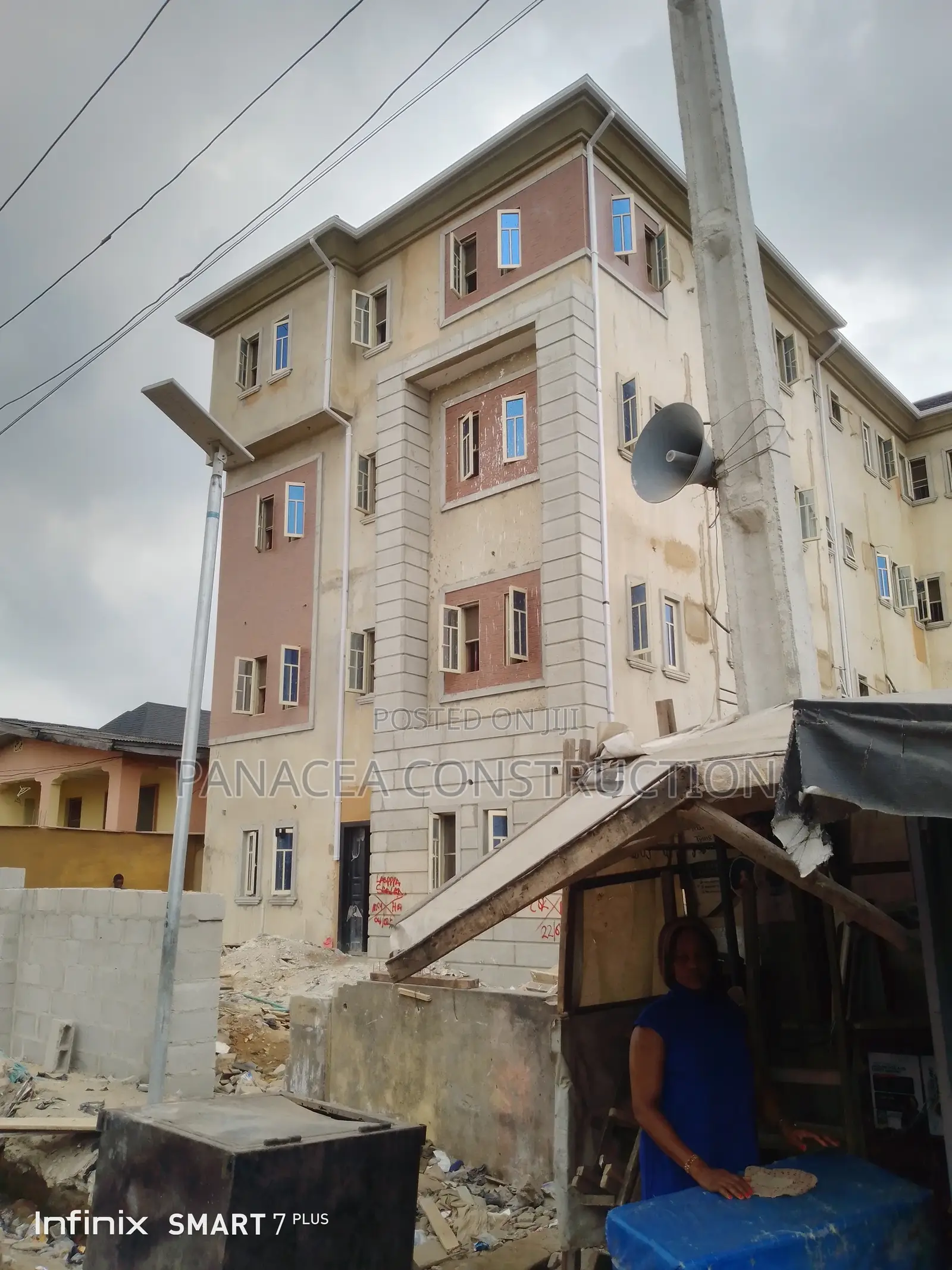 Building Civil Engineer in Somolu