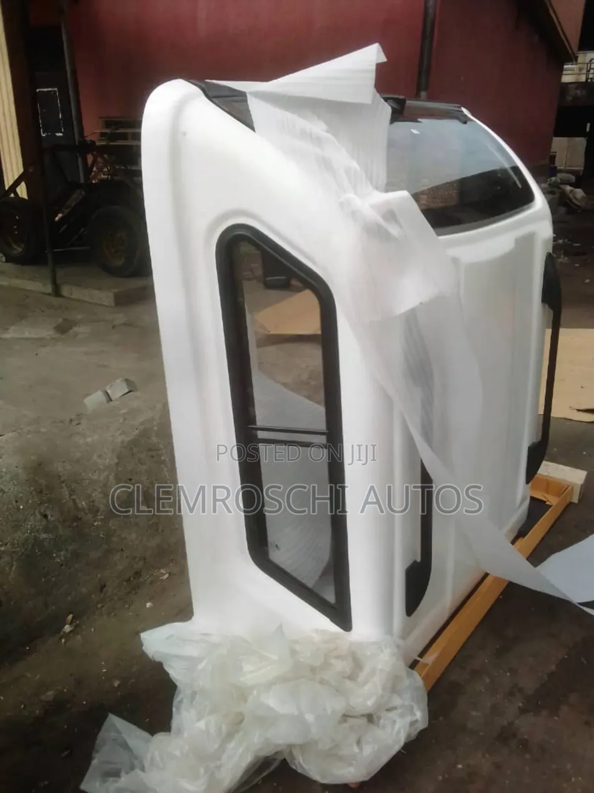 High Quality Certified Boot Cover Toyota Hilux