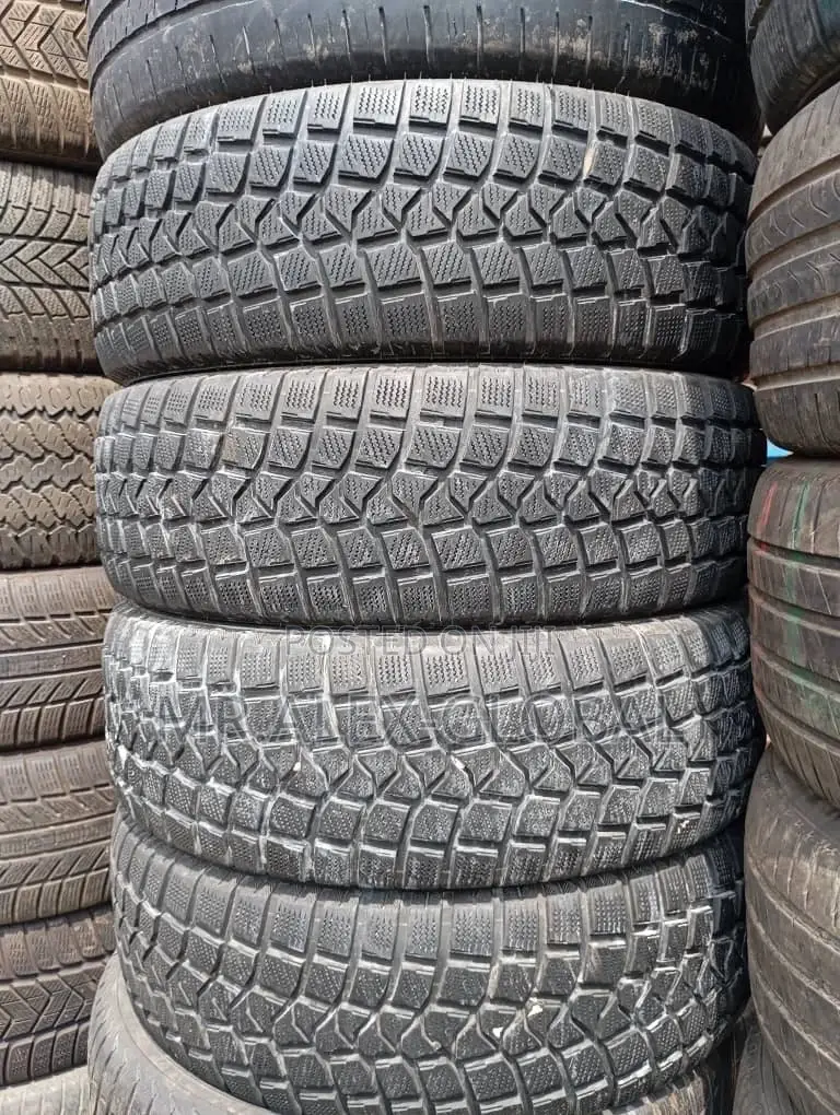 235/60/18 Tire