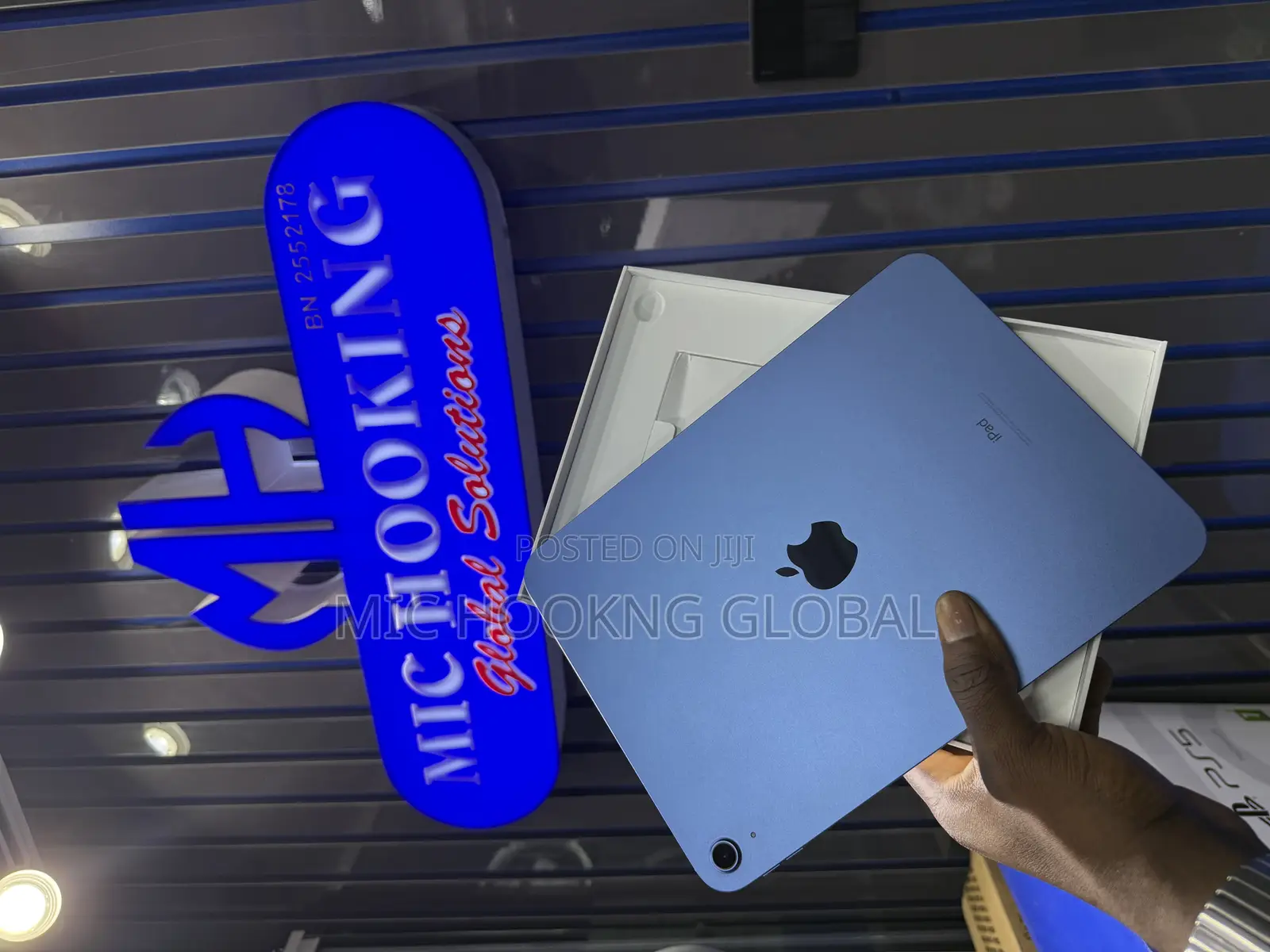 Apple iPad 10.2 (2021) 64 GB Blue