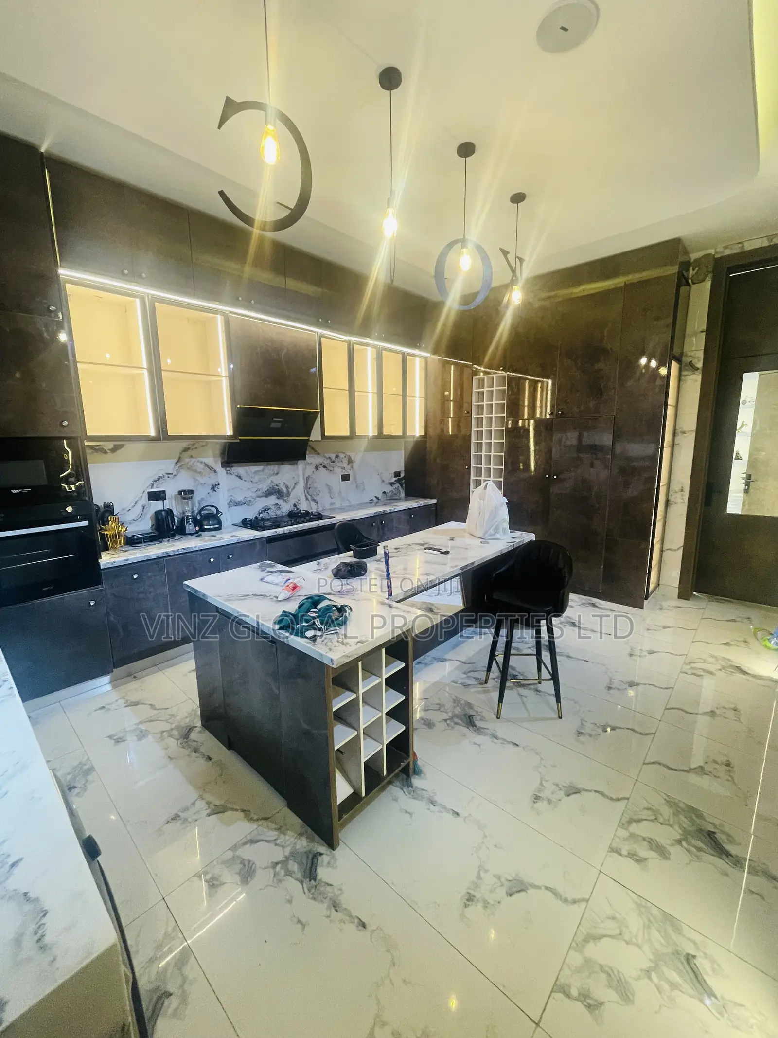 Maisonette 5 Bedroom Duplex With Ps5, Snooker,Tennis Pool
