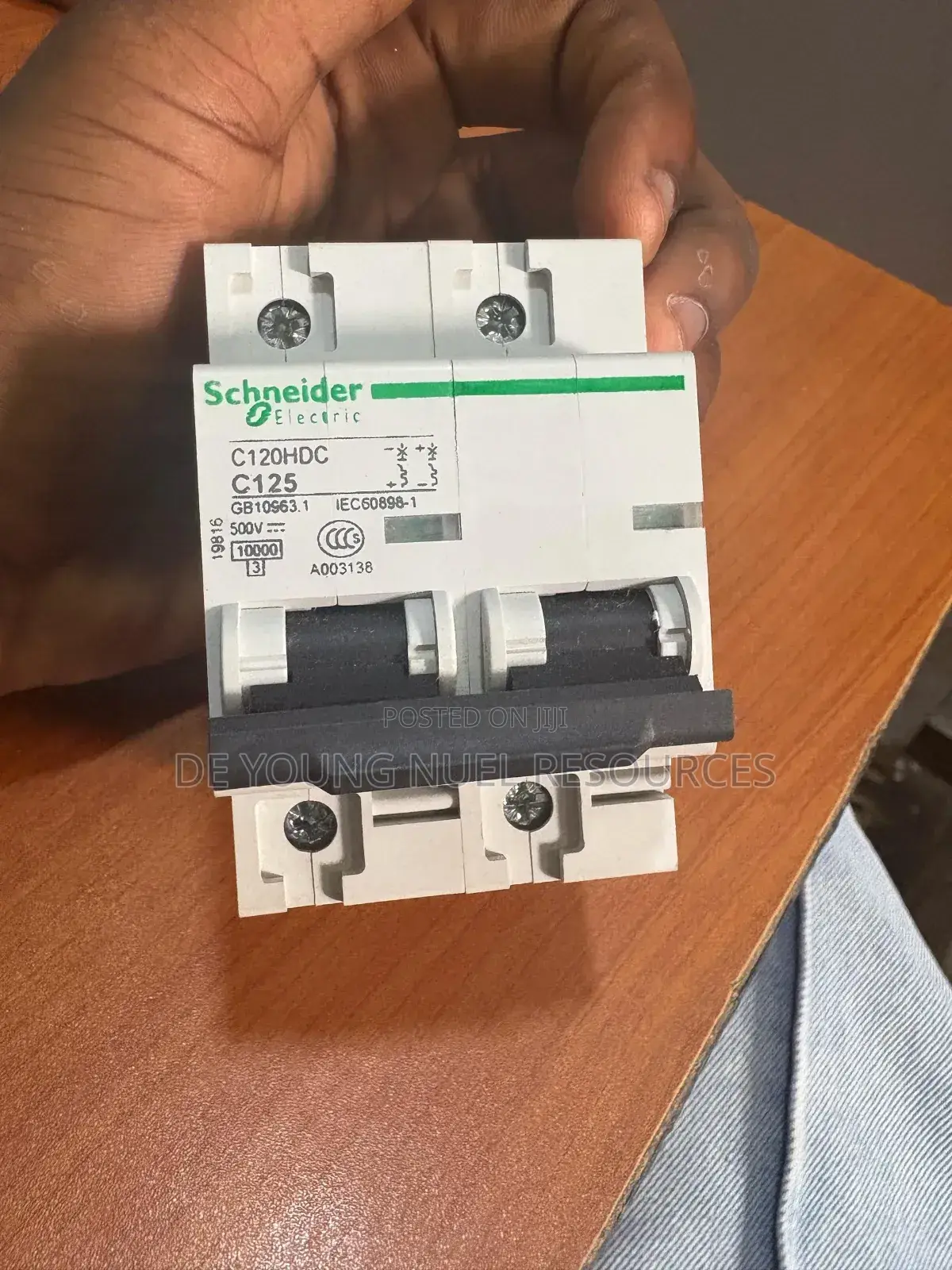 Electric Schneider Nc 120a /2 Pole Dc Breaker