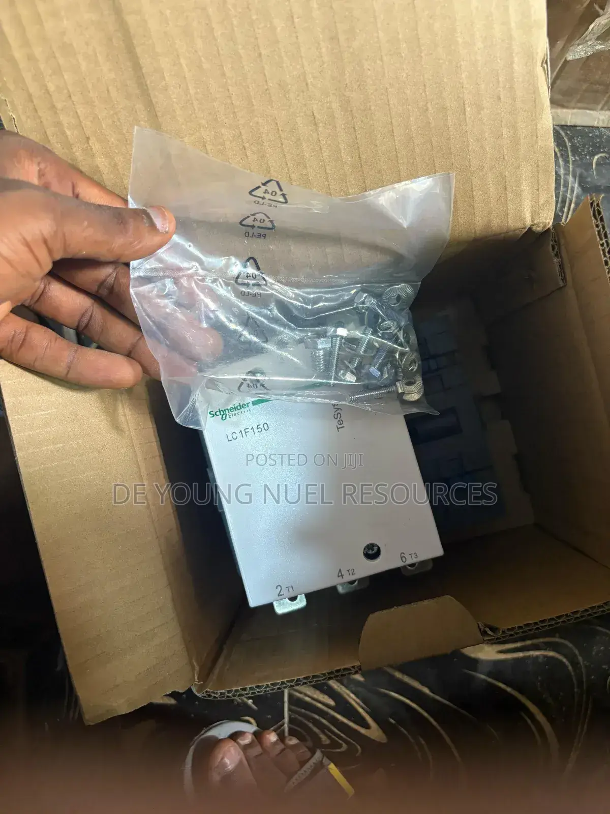 Schneider Contactor F150 /250a/ 3 Pole