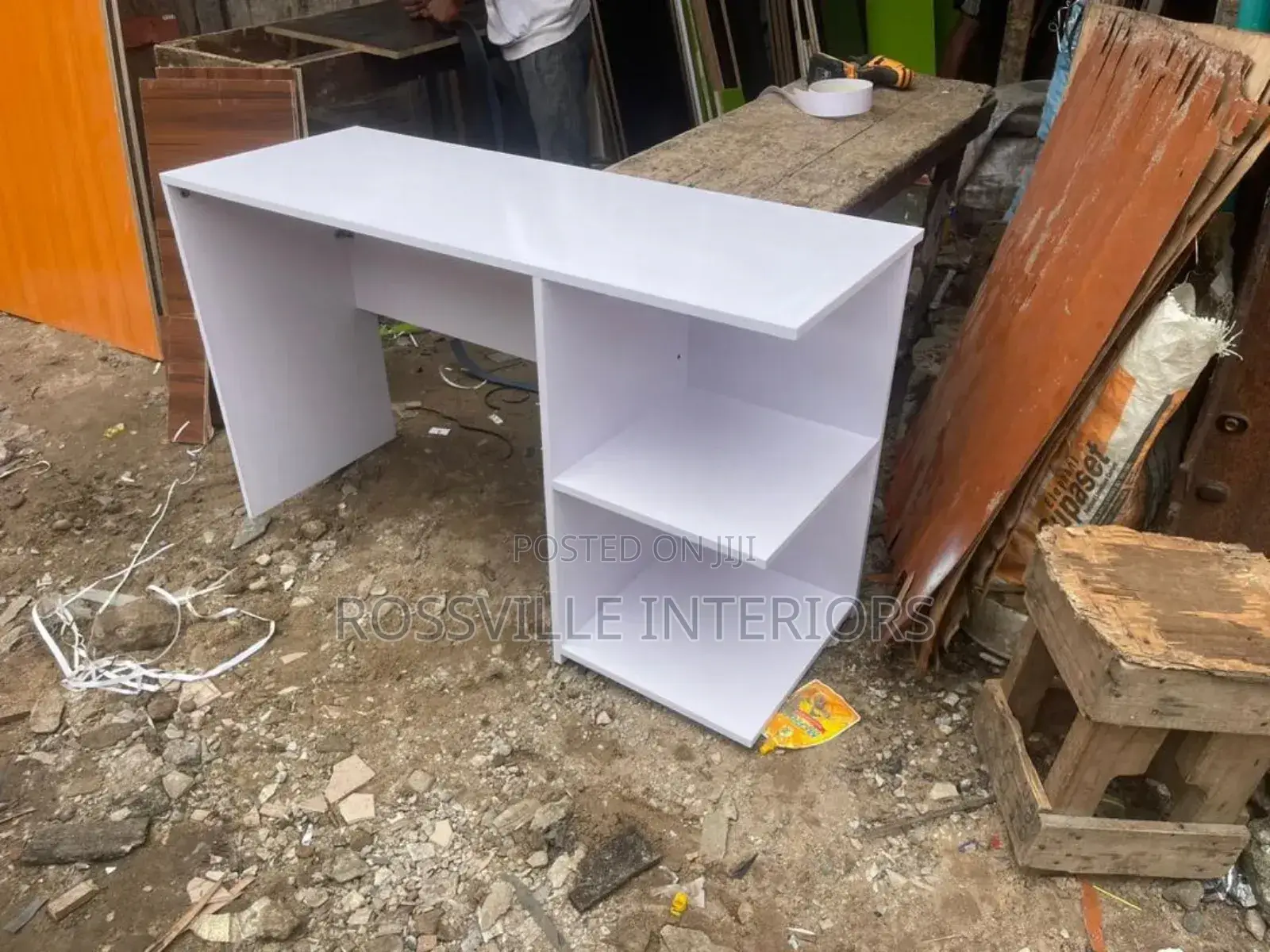 4ft Highquality Table / Reading Table