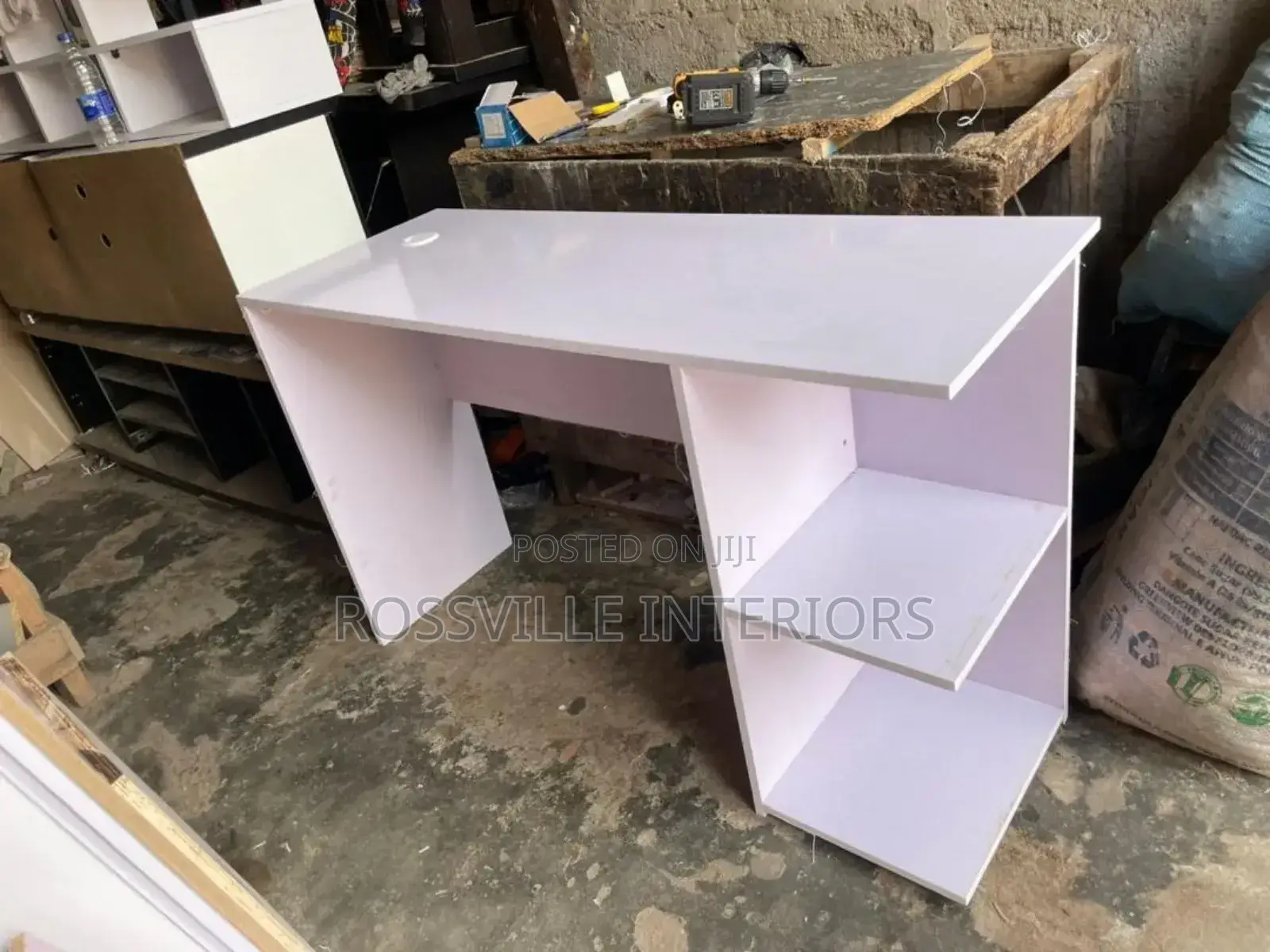 4ft Highquality Table / Reading Table