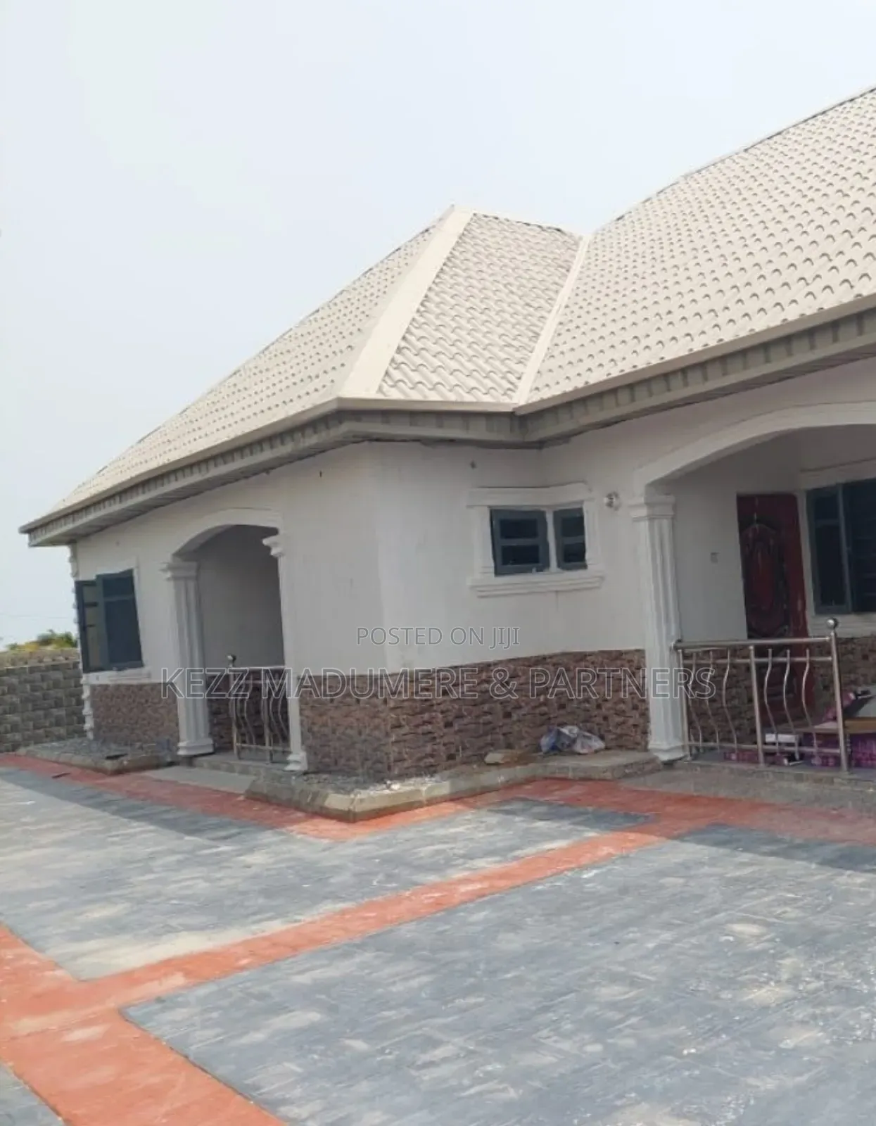 4bdrm Block of Flats in Esepa , Iworo, Along for sale