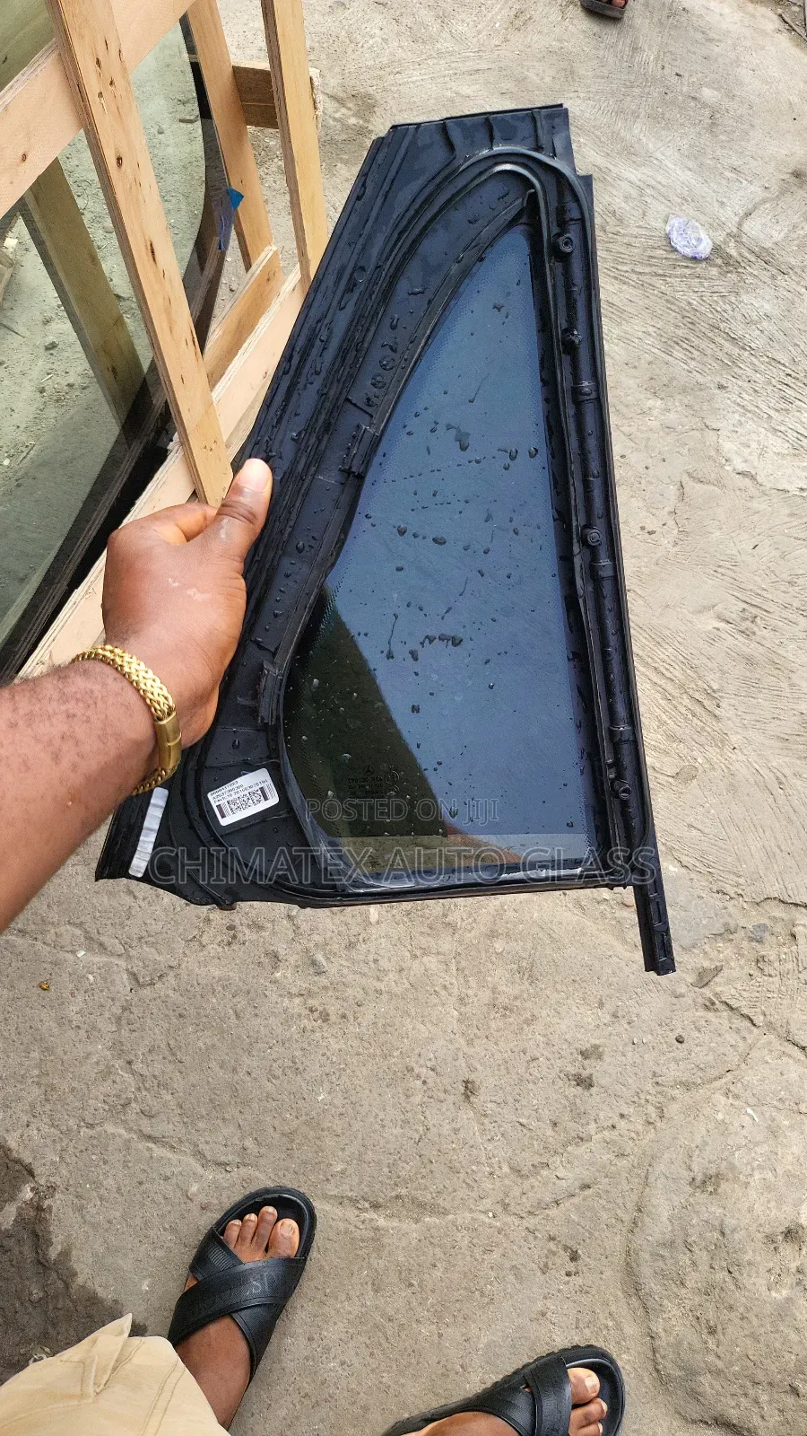 Glc300 2016 Door Vent Glass All Available We Deliver