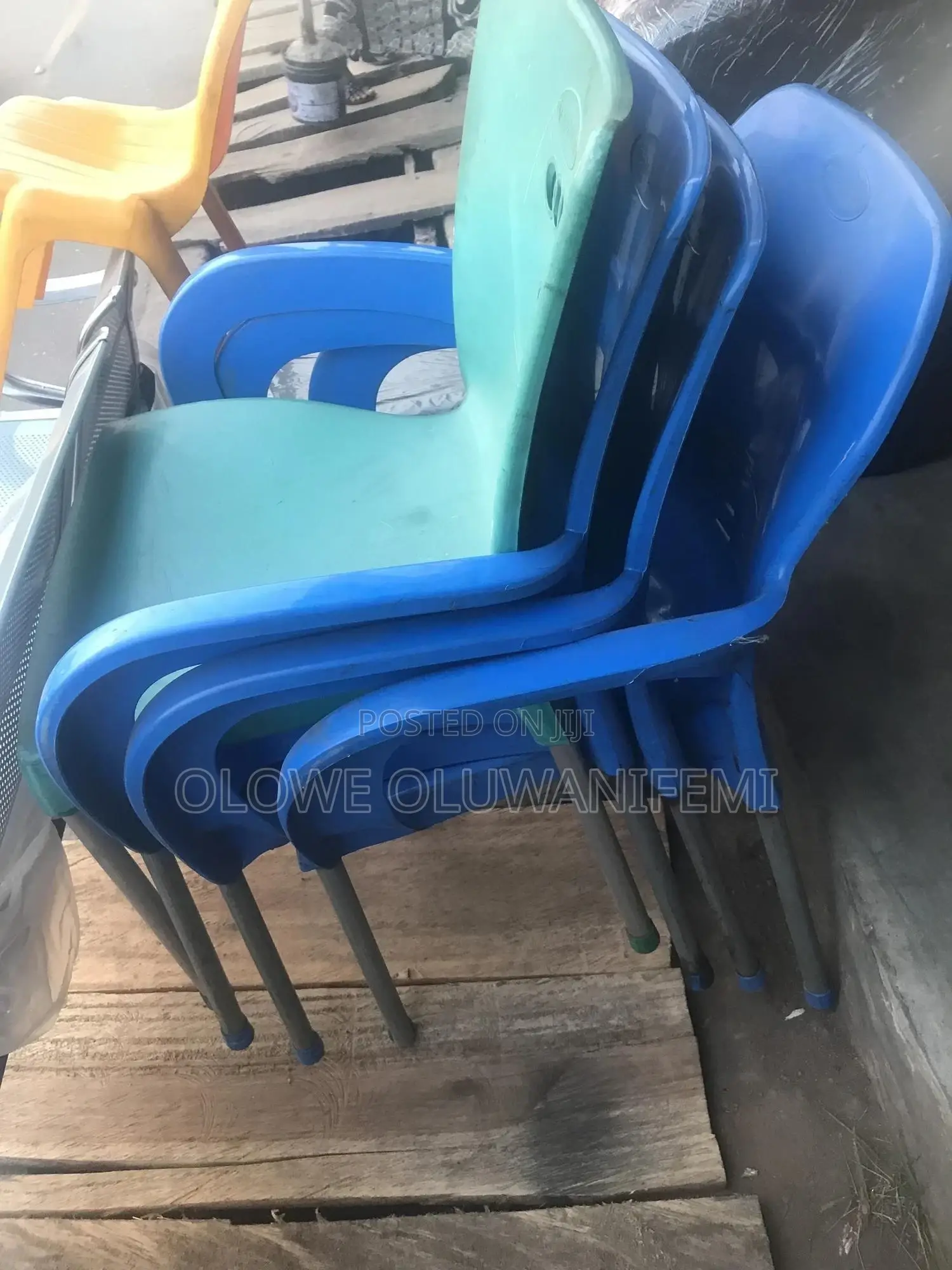 Strong Iron Leg Plastic Chair