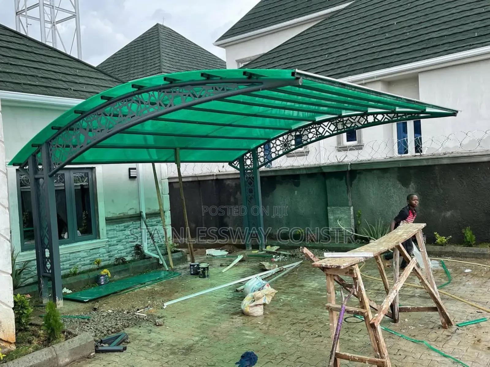 Carport With Touch of Lasercut Design/Skylight Roofing
