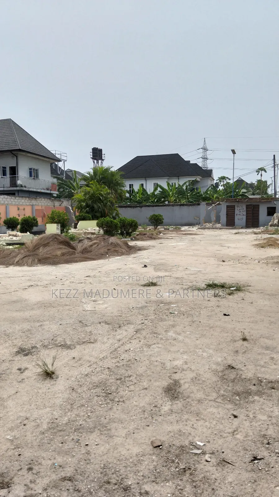 For Sale : 11⁄2 Cornerpiece Plots on Major Sars Rd, Ph