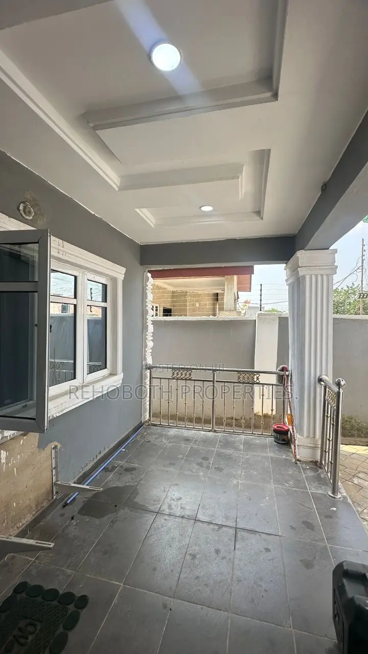 5bdrm Bungalow in Kasumu, Ibadan for sale