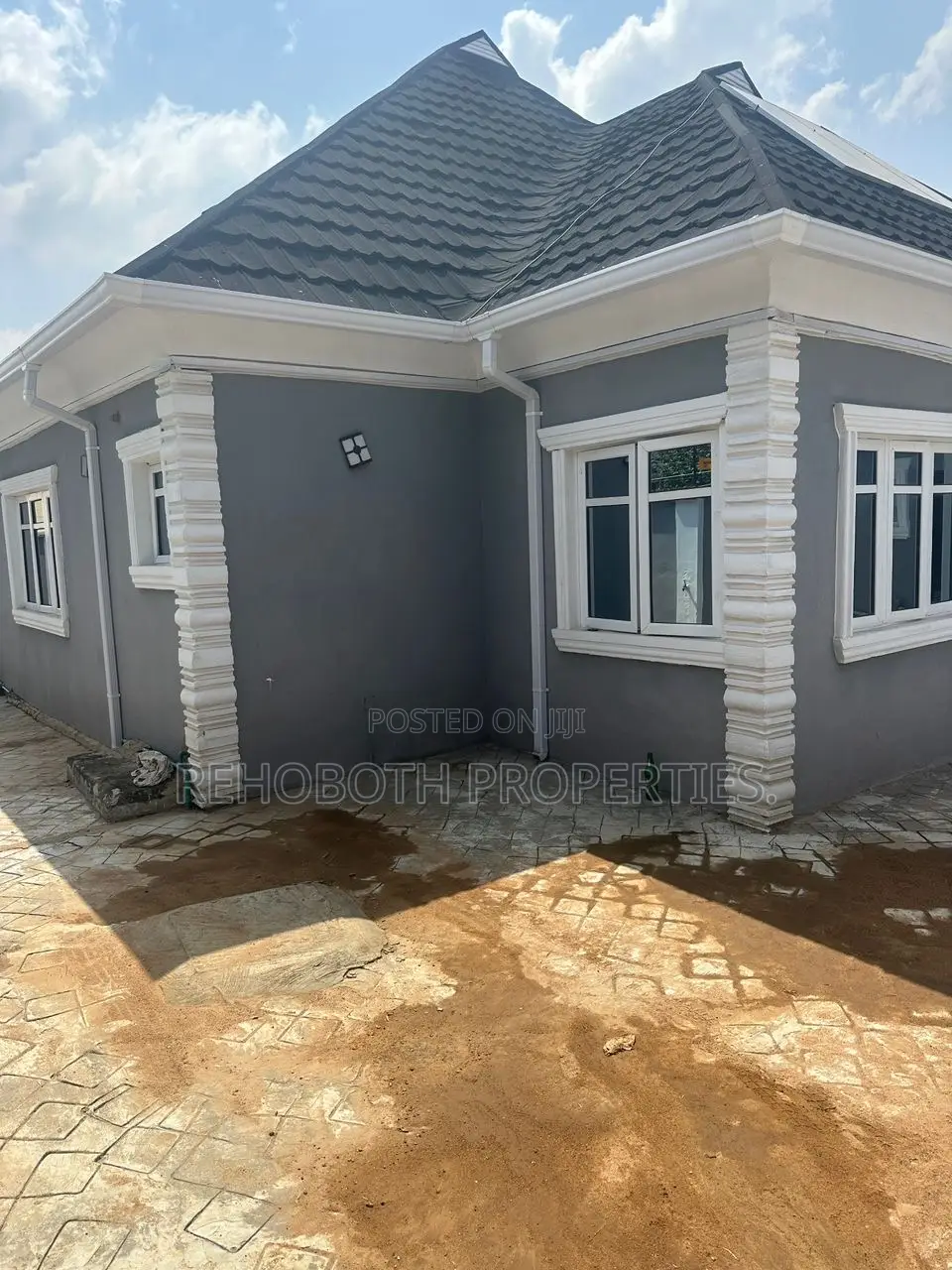 5bdrm Bungalow in Kasumu, Ibadan for sale