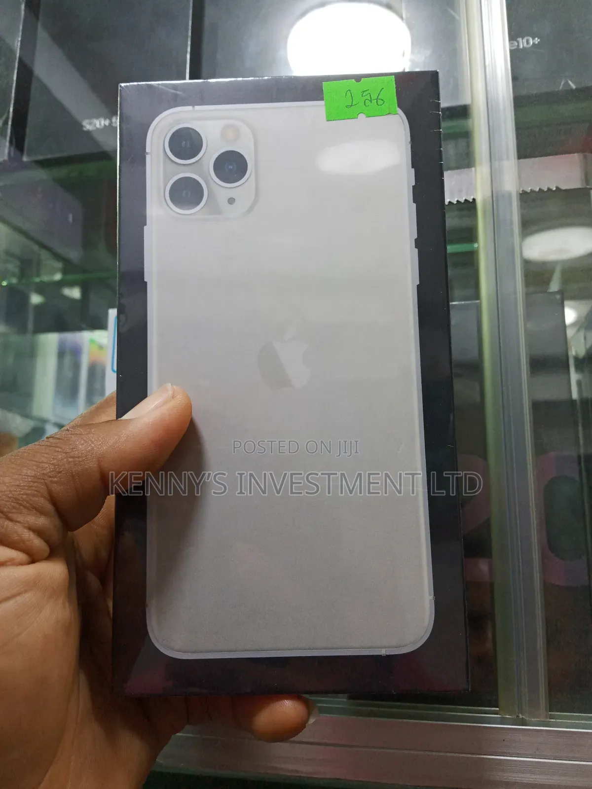 New Apple iPhone 11 Pro Max 256 GB Silver