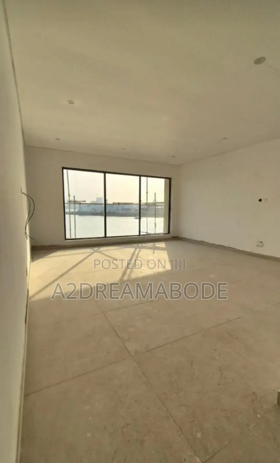 5bdrm Duplex in Banana Island for sale