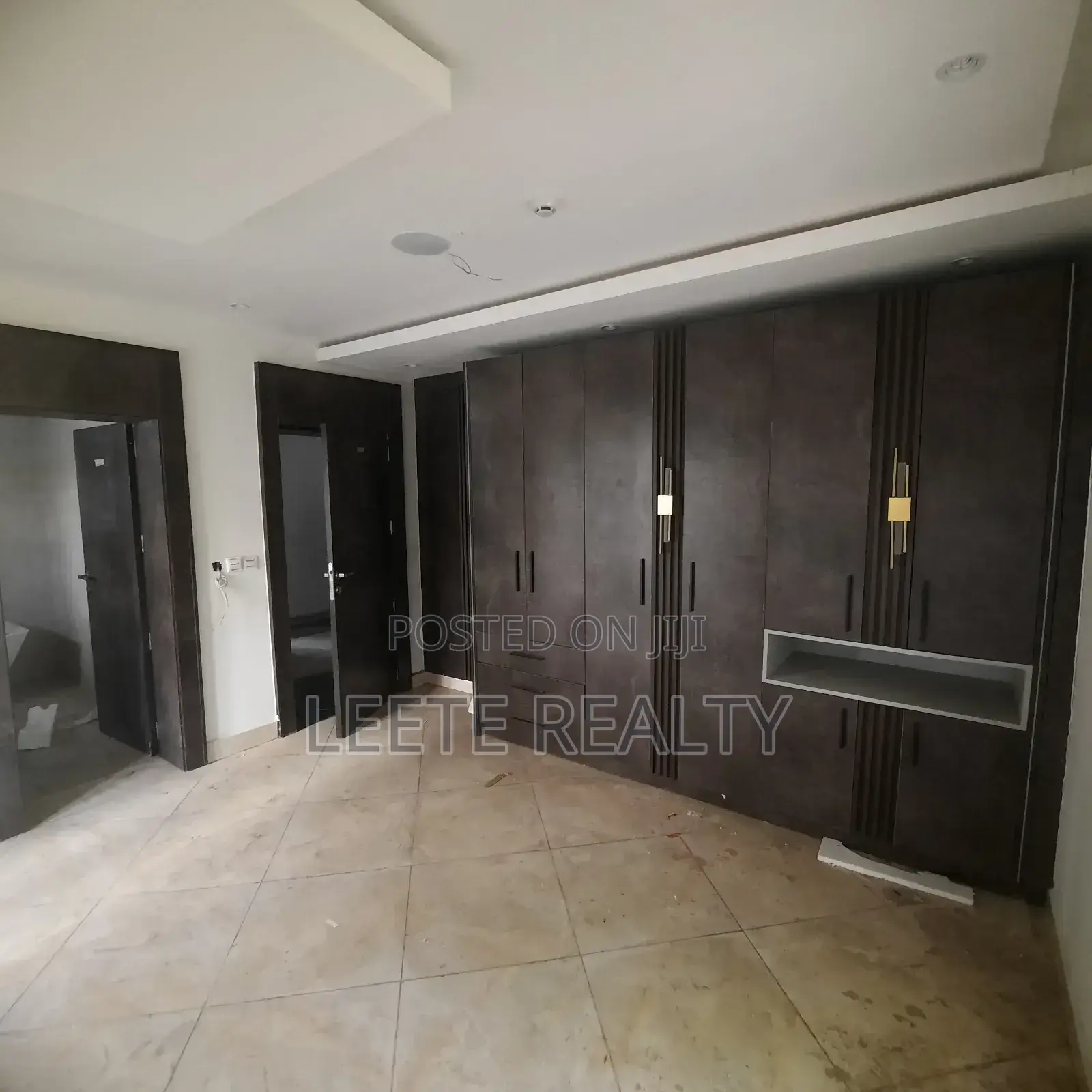6 Units of 6-Bedroom Detached Duplex With Bq,Gym