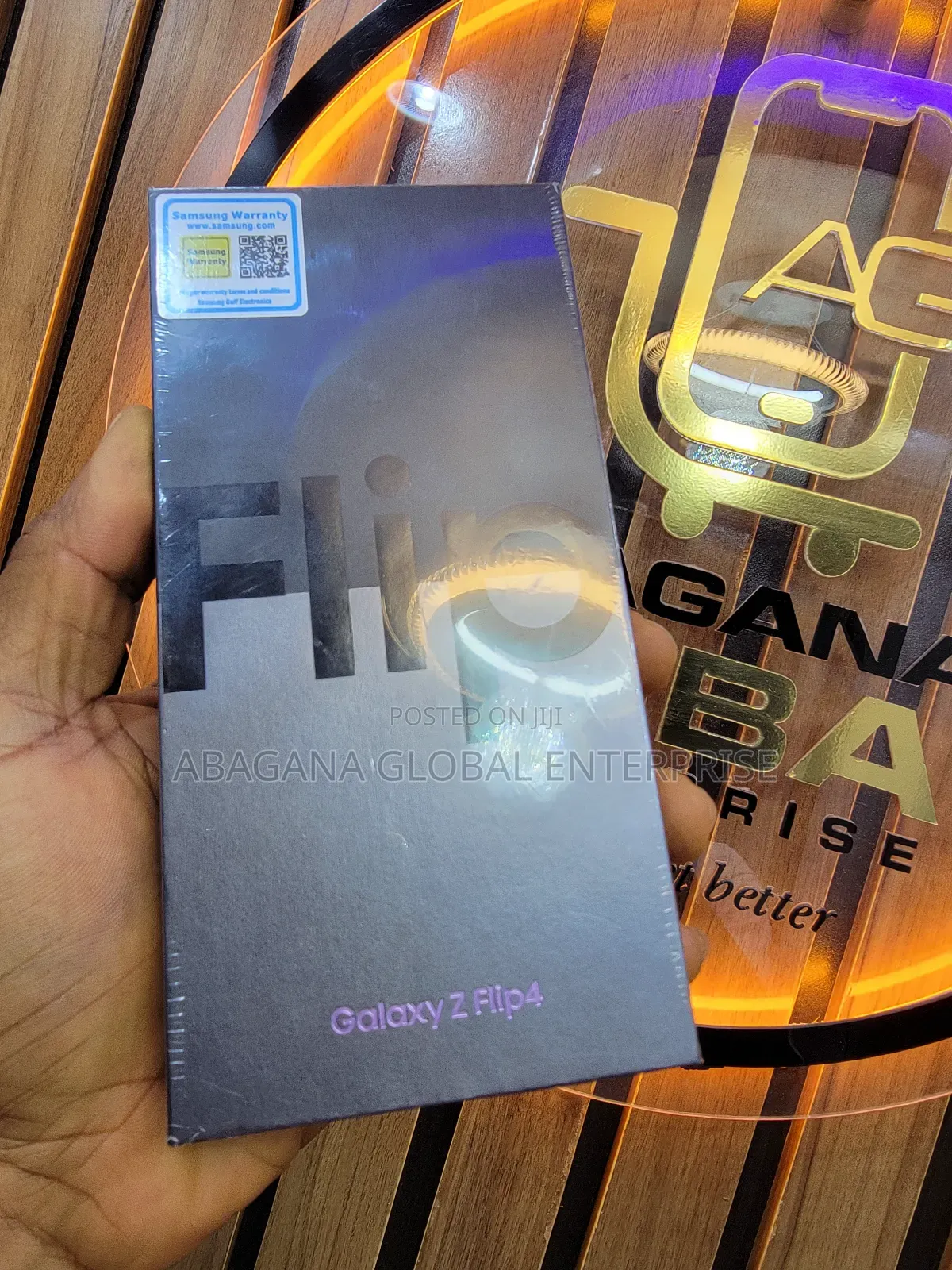 New Samsung Galaxy Z Flip4 256 GB Purple