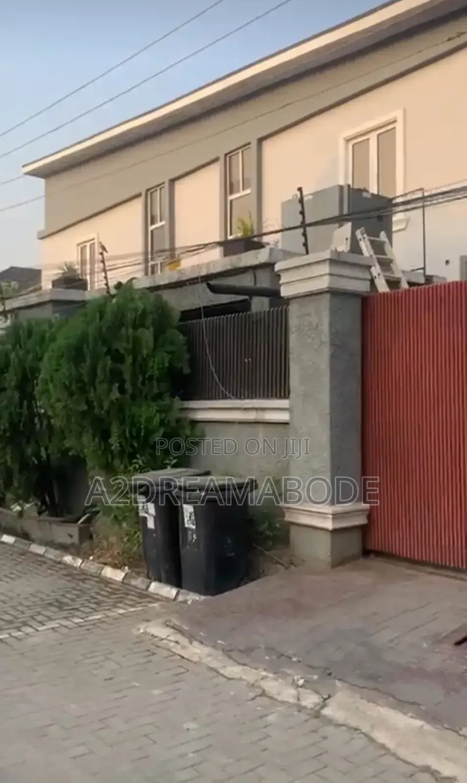 4bdrm Duplex in Millennium, Millenuim/UPS for sale