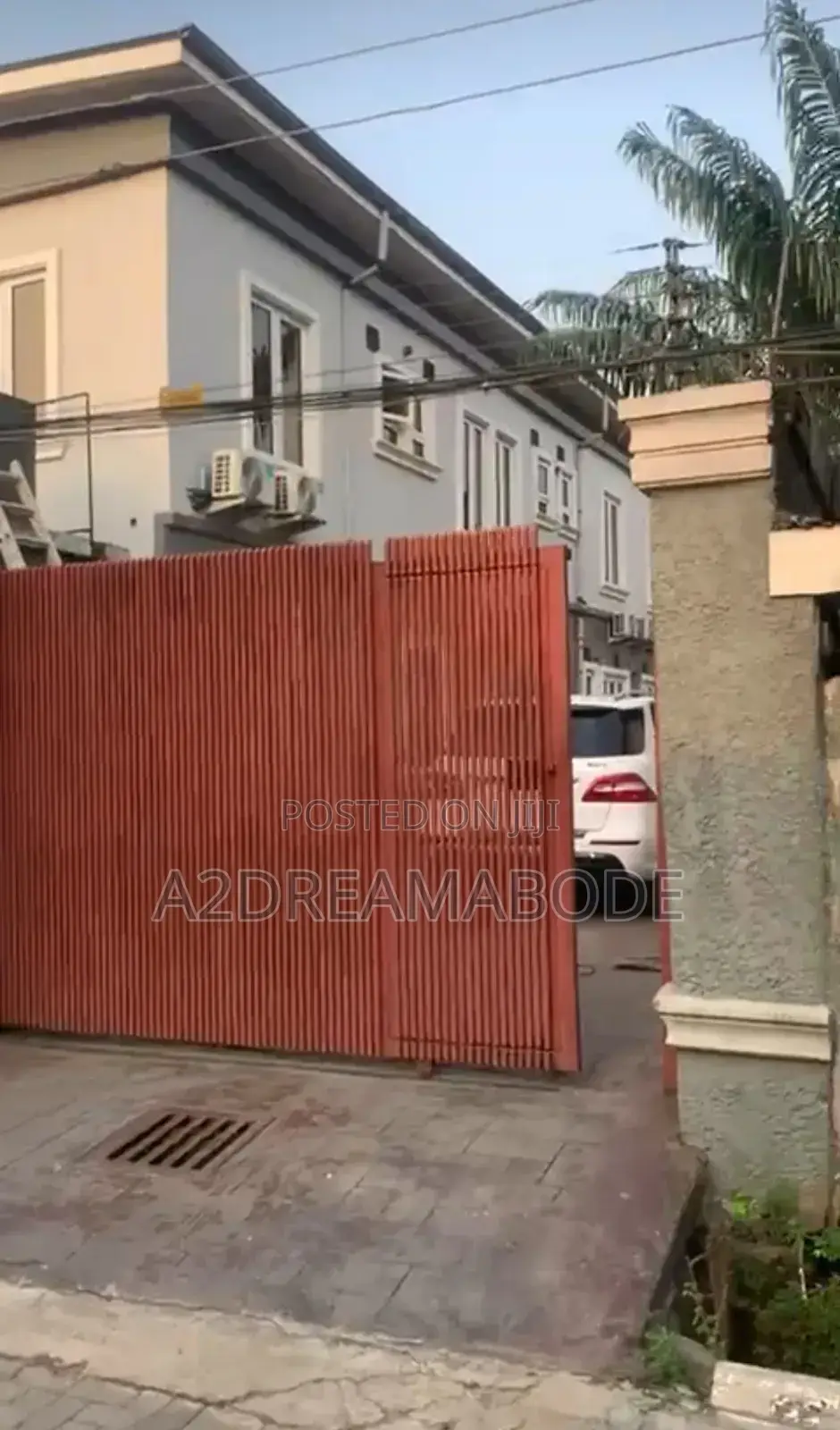 4bdrm Duplex in Millennium, Millenuim/UPS for sale