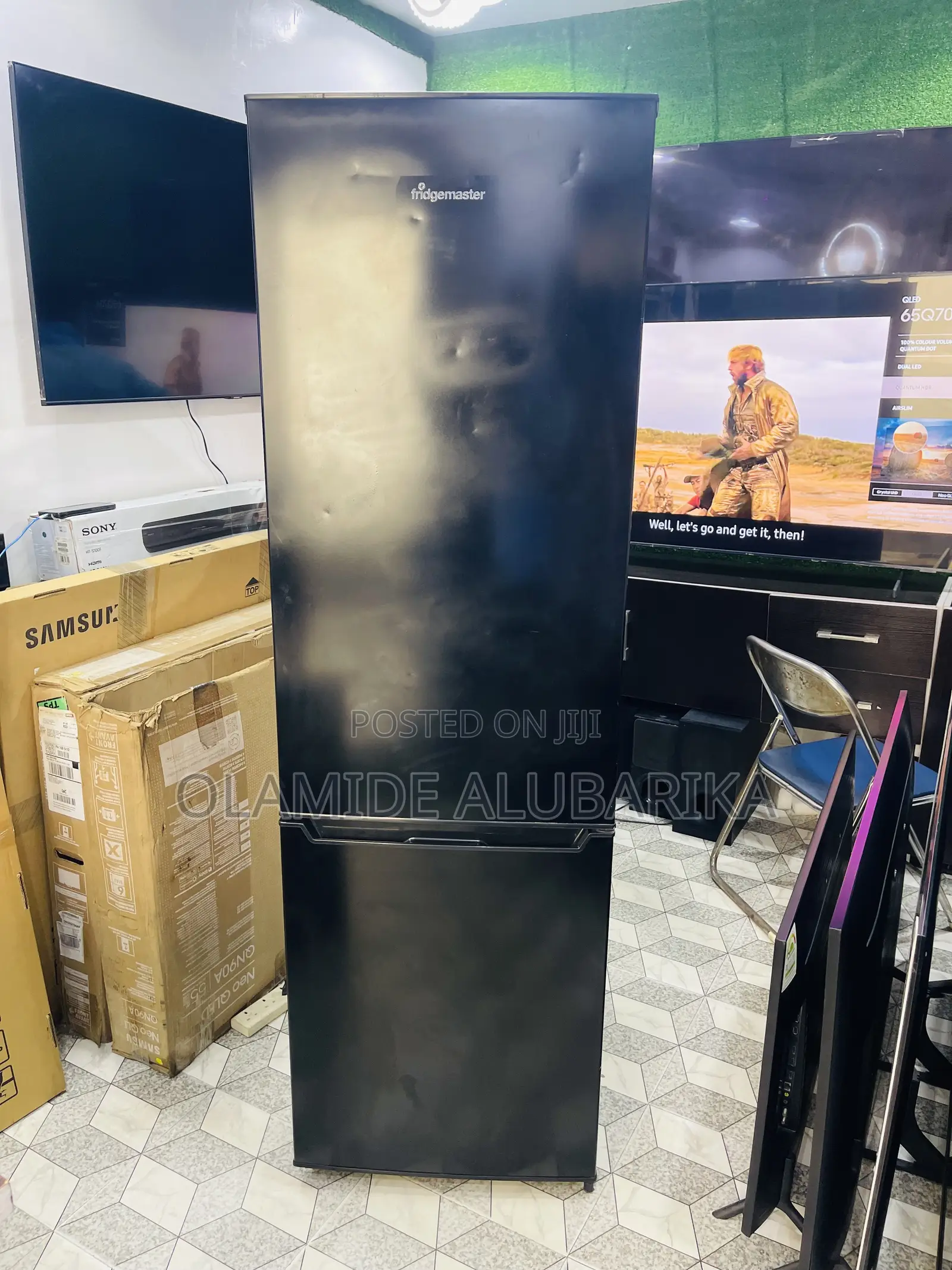 Fridgemaster 265litters 55cm/180cm Black70/30 Fridge Freezer