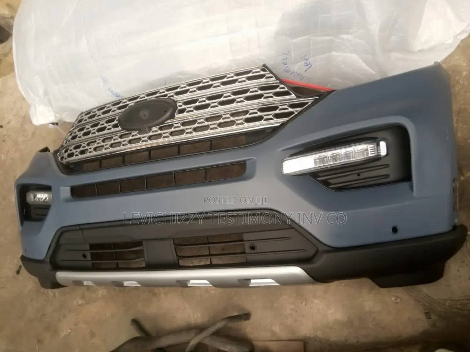 2020 Ford Explorer Front Bumper Intact