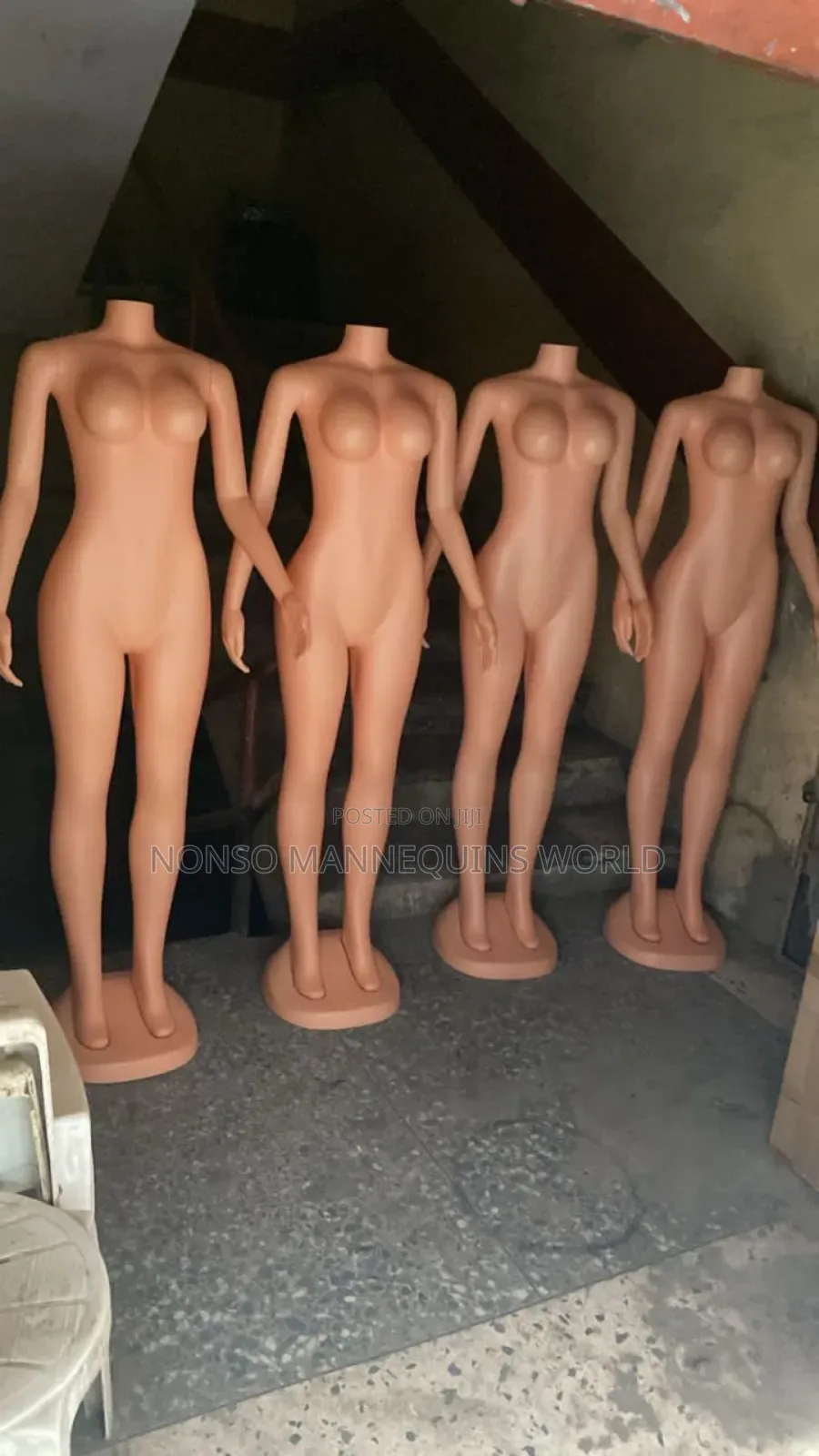 Female Plastic No Head But Has Hands Female Mannequin