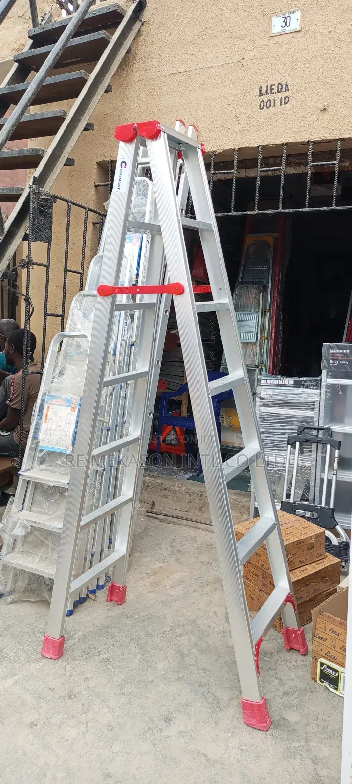 7 Steps Aluminum Double Sided Trestle Ladder