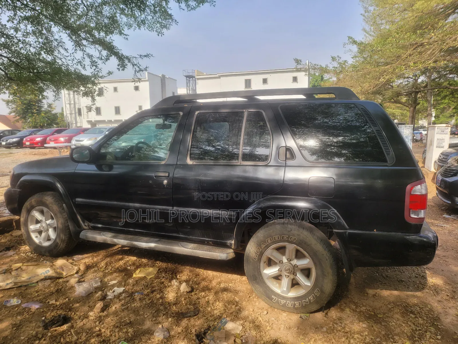 Nissan Pathfinder LE Platinum 4x4 2004 Black