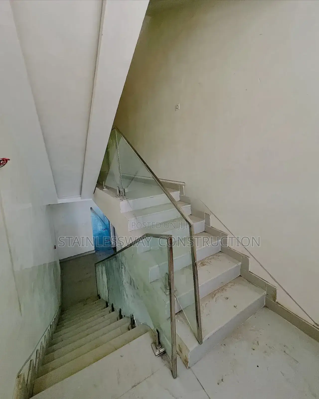 Staircase Glass Handrail With Plan Glass