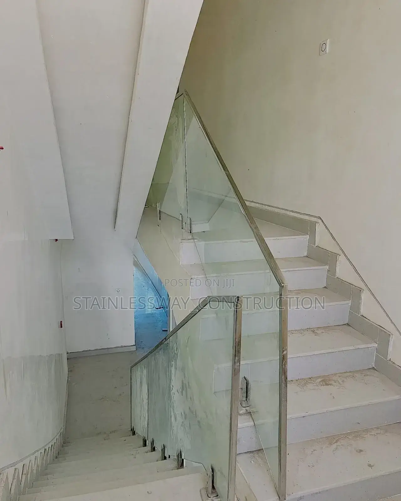 Staircase Glass Handrail With Plan Glass