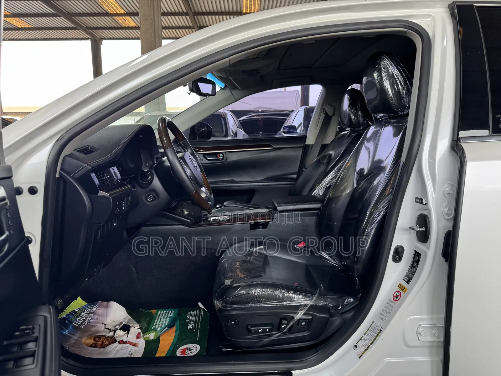 Lexus ES 350 FWD 2014 White