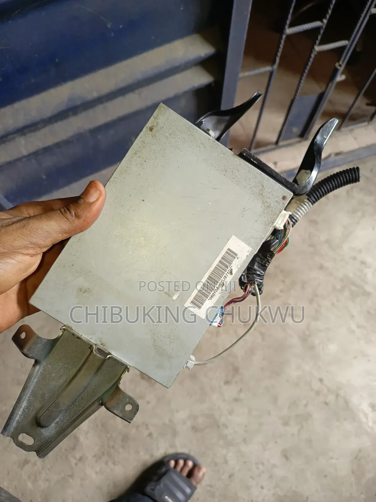 Audio Visual Model (Radio) Toyota Sienna 2011-2014 Amp.