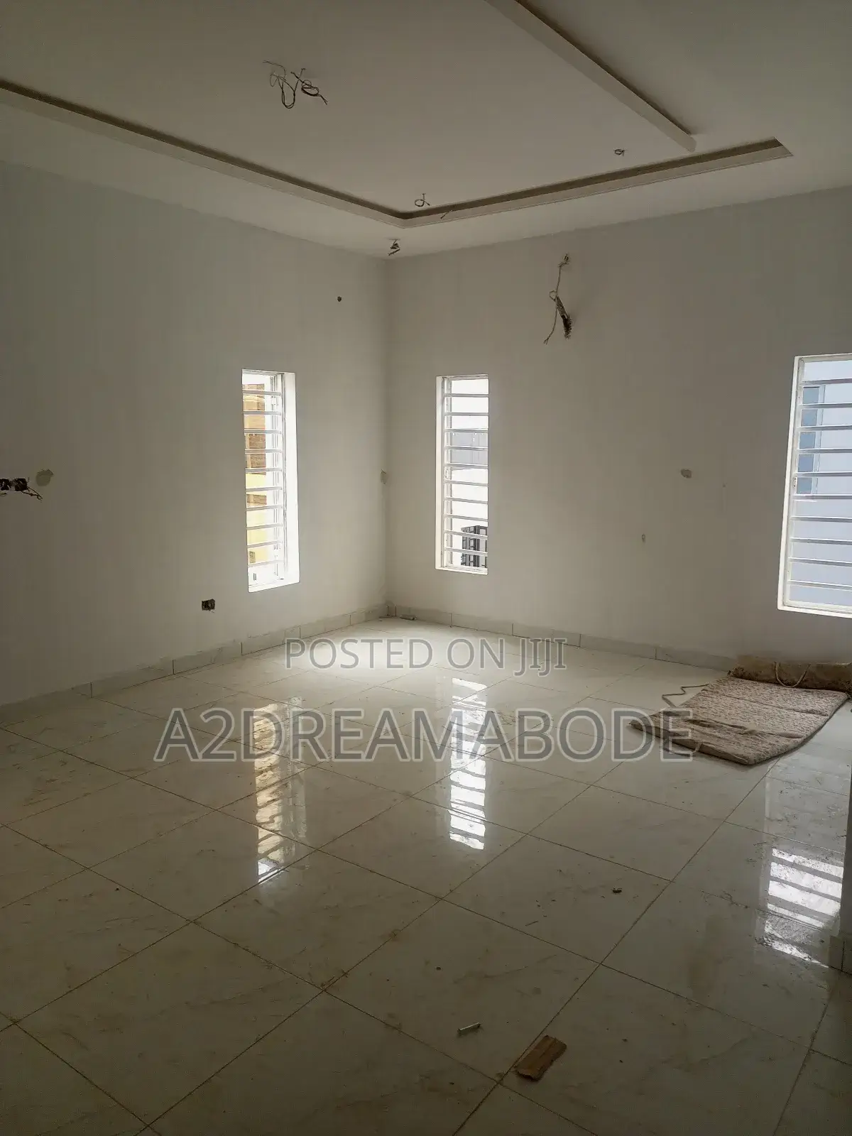 5bdrm Duplex in Magodo Phase 2 for sale
