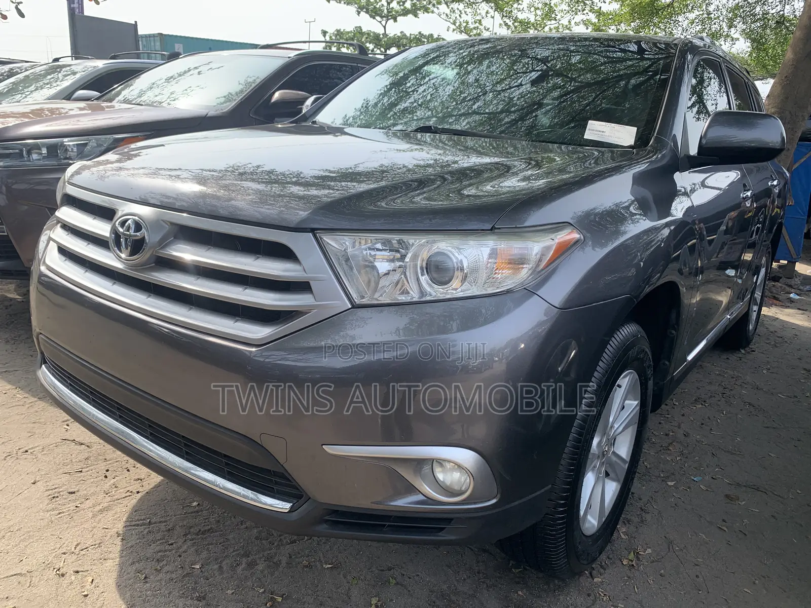 Toyota Highlander Limited 3.5l 4WD 2013 Gray
