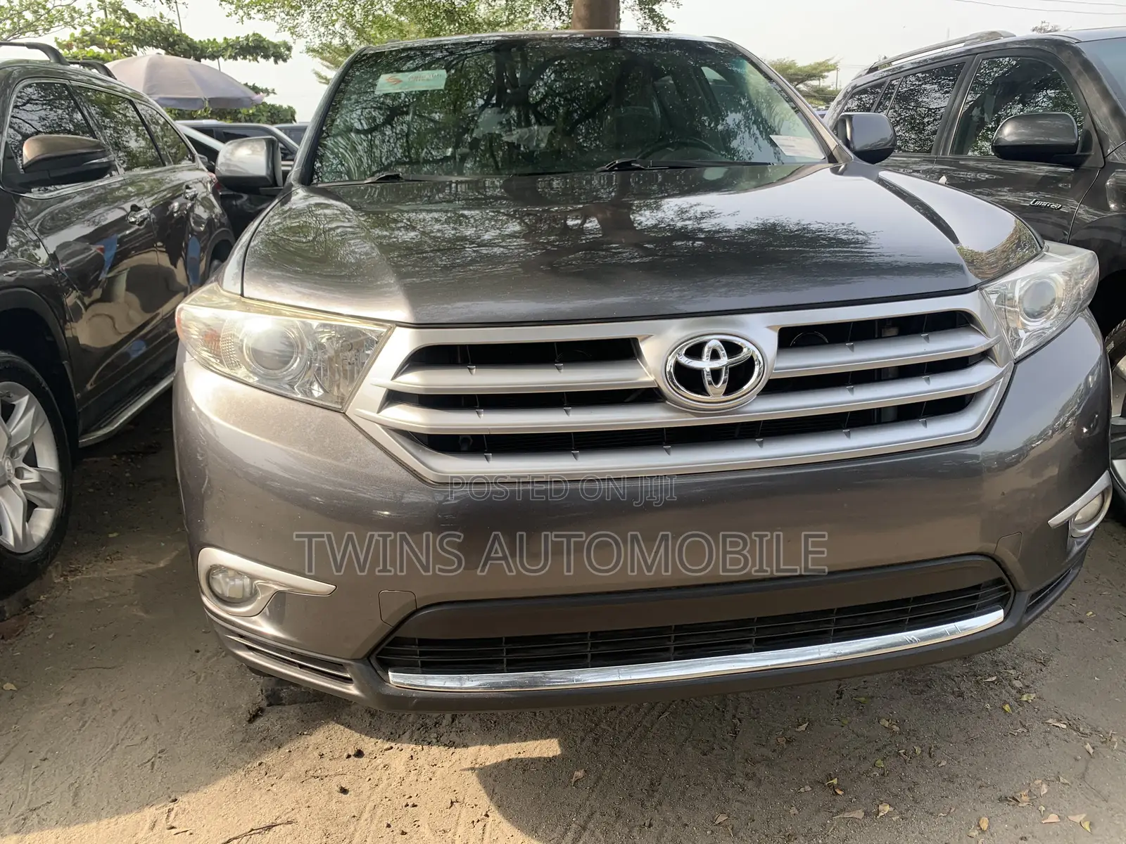 Toyota Highlander Limited 3.5l 4WD 2013 Gray