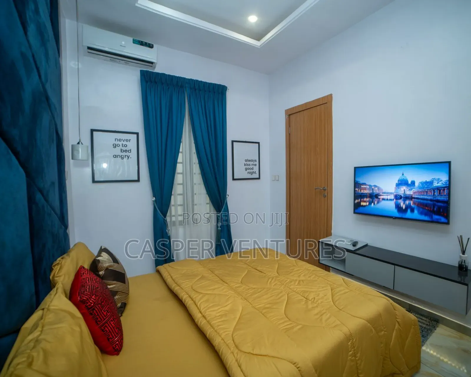 Spacious and Colorful Apartment