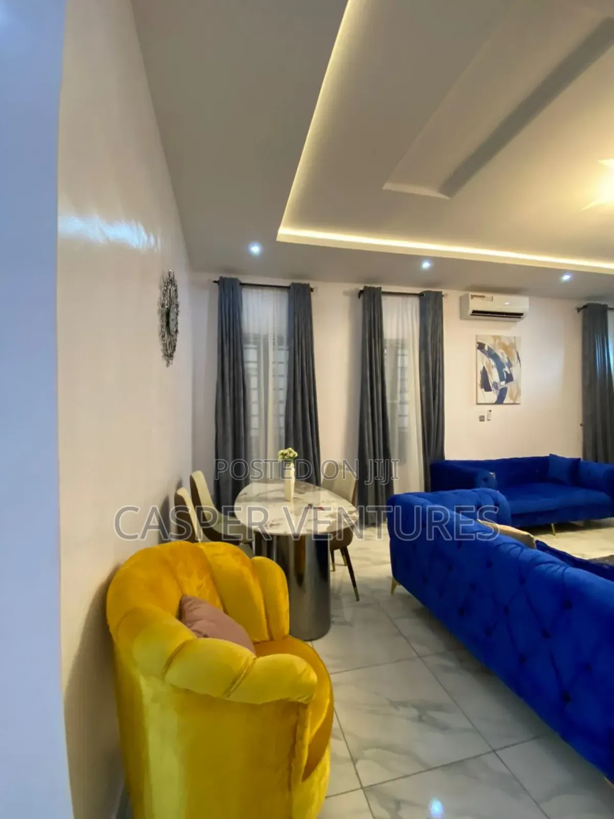 Spacious and Colorful Apartment